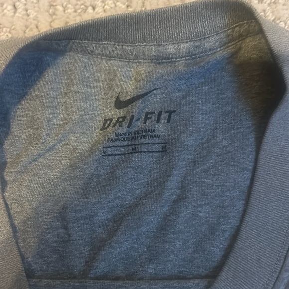 Nike dry fit T-shirt - Picture 2 of 3